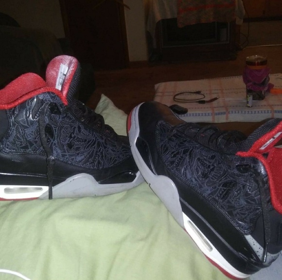 Shoes - Picture 1 of 2